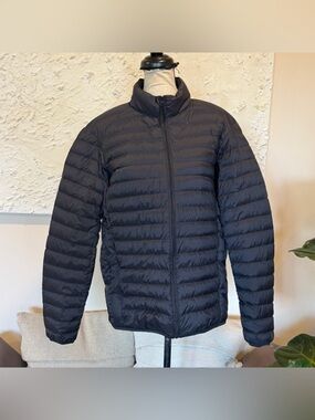 UNIQLO Mens Packable DOWN Quilted Puffer Jacket Black Sz Medium
